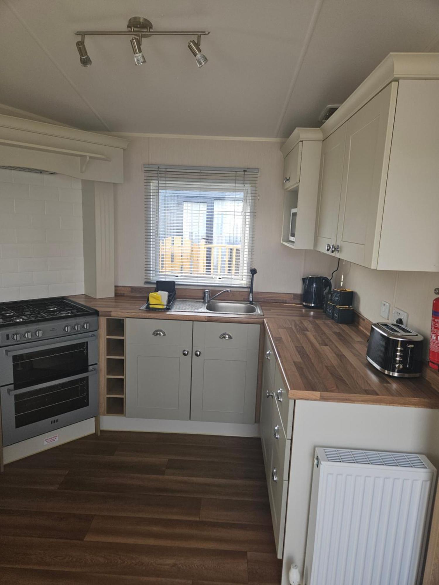 Lytham Luxe 6 Birth Caravan Weeton  Zewnętrze zdjęcie